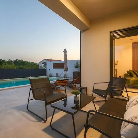 Holiday home Diva